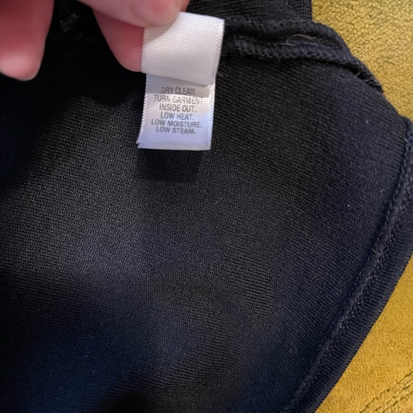 St. John SZ 6 Black Peplum 3/4 Length Sleeve Top! - Picture 8 of 14